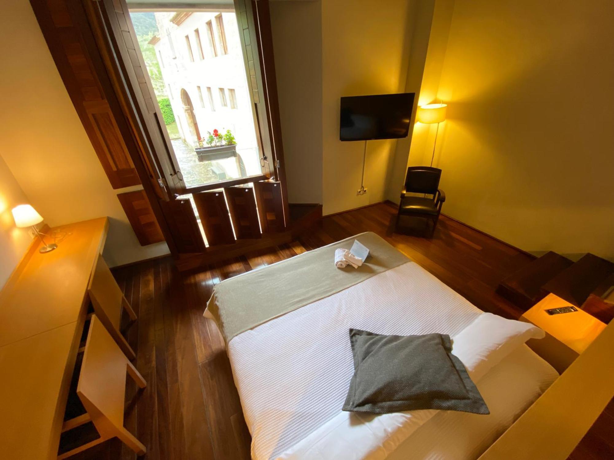 Hostatgeria De Poblet Hotel Kültér fotó