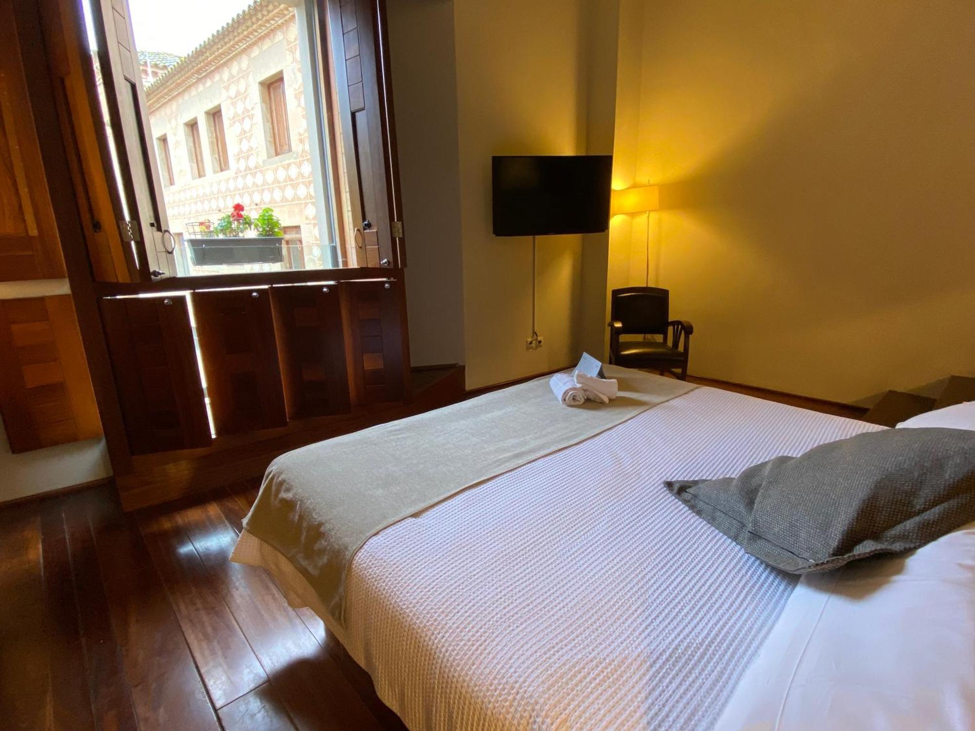 Hostatgeria De Poblet Hotel Kültér fotó